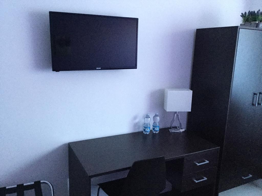 Domus Corso Umberto 18 B&B Pescara Phòng bức ảnh