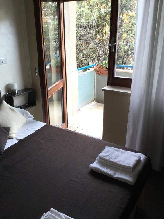 Domus Corso Umberto 18 B&B Pescara Phòng bức ảnh